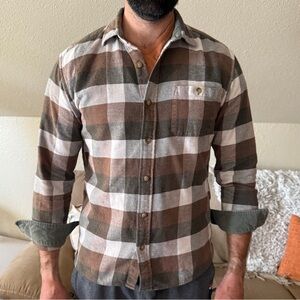 Pendleton Brown and White Casual Button Down Shirt Flannel Plaid